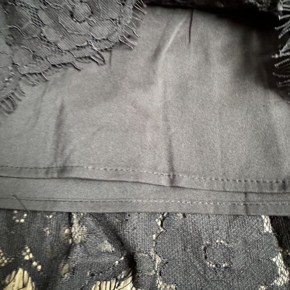 Karl Lagerfeld Paris Black Lace Skirt Ruffle Hem 10 Whimsigoth Date Night Short - Picture 6 of 7
